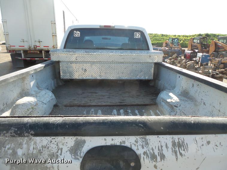 image for item DC4716 2005 Ford F250 Super Duty Crew Cab pickup truck