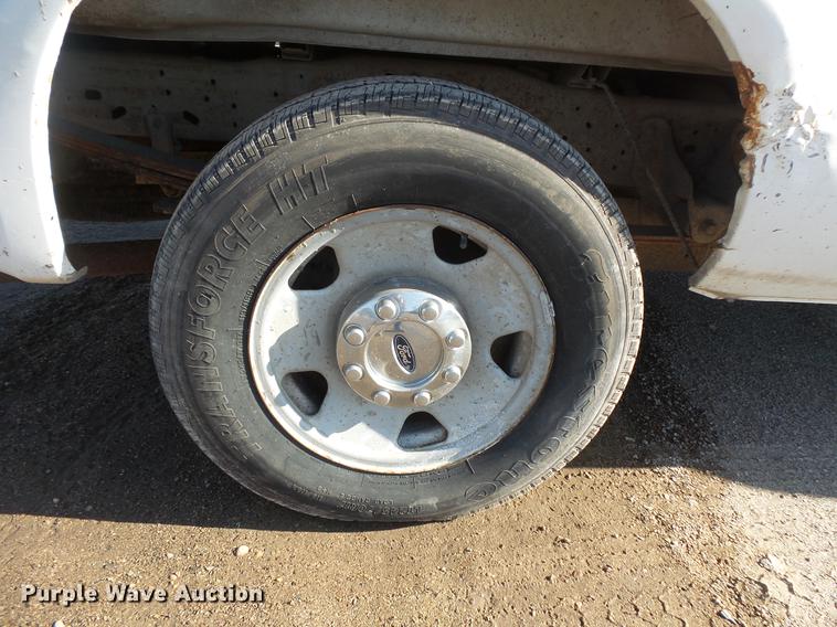 image for item DC4716 2005 Ford F250 Super Duty Crew Cab pickup truck