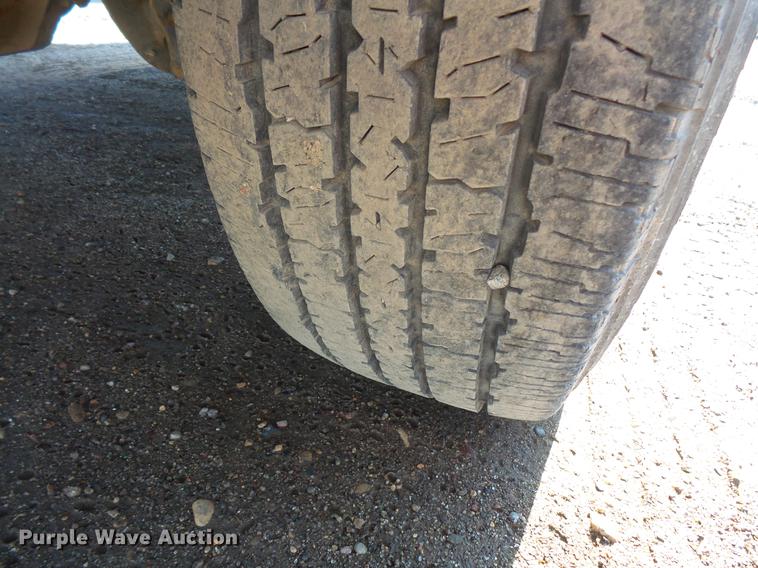 image for item DC4716 2005 Ford F250 Super Duty Crew Cab pickup truck