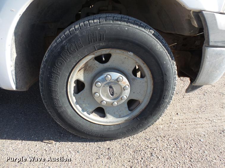 image for item DC4716 2005 Ford F250 Super Duty Crew Cab pickup truck