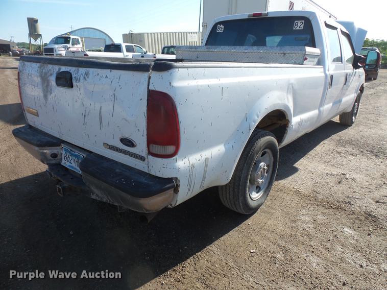 image for item DC4716 2005 Ford F250 Super Duty Crew Cab pickup truck