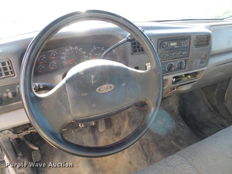 image for item DC4717 1999 Ford F450 Super Duty utility truck