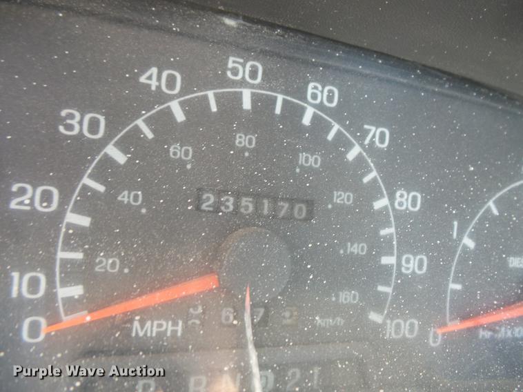 image for item DC4717 1999 Ford F450 Super Duty utility truck