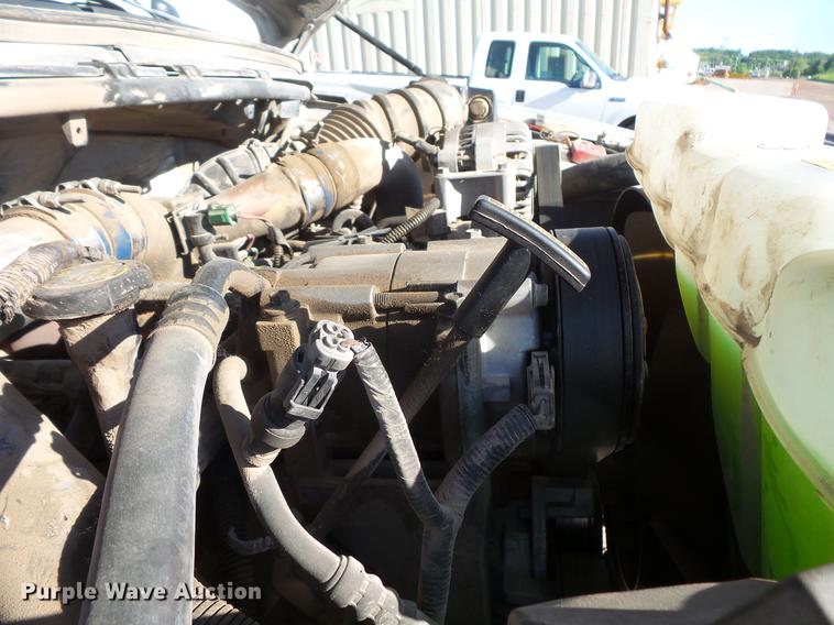 image for item DC4717 1999 Ford F450 Super Duty utility truck