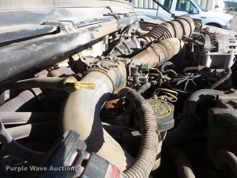 image for item DC4717 1999 Ford F450 Super Duty utility truck