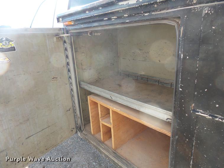 image for item DC4717 1999 Ford F450 Super Duty utility truck