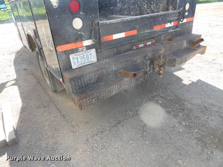 image for item DC4717 1999 Ford F450 Super Duty utility truck