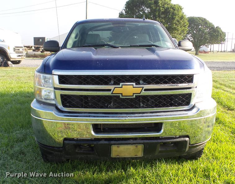 image for item DC5506 2014 Chevrolet Silverado 2500HD Crew Cab pickup truck