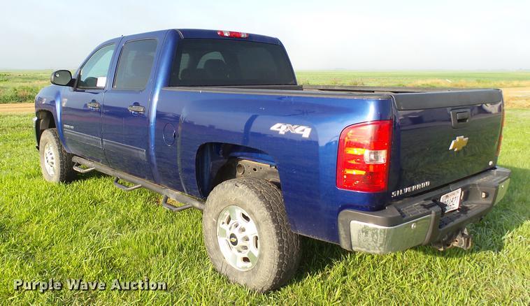 image for item DC5506 2014 Chevrolet Silverado 2500HD Crew Cab pickup truck