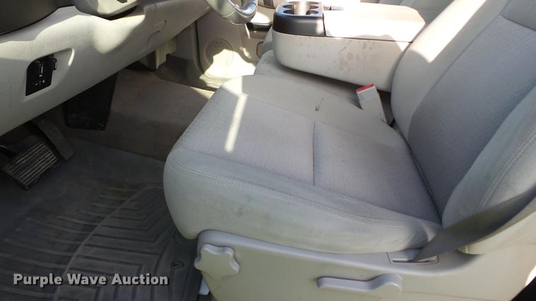 image for item DC5506 2014 Chevrolet Silverado 2500HD Crew Cab pickup truck