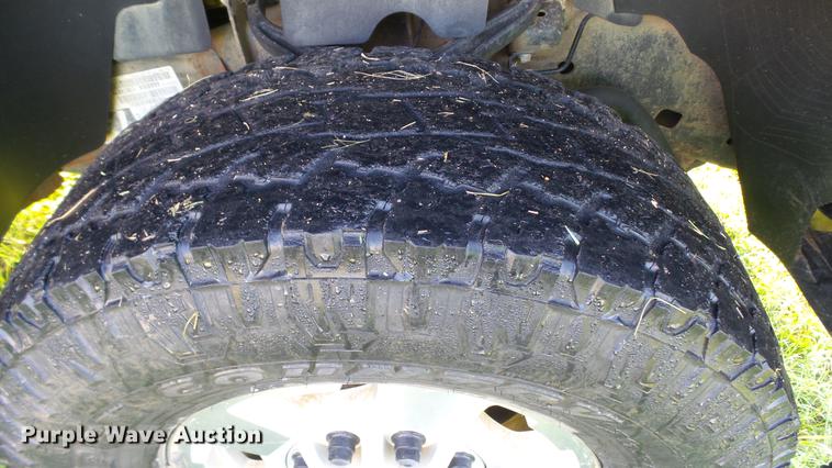 image for item DC5506 2014 Chevrolet Silverado 2500HD Crew Cab pickup truck