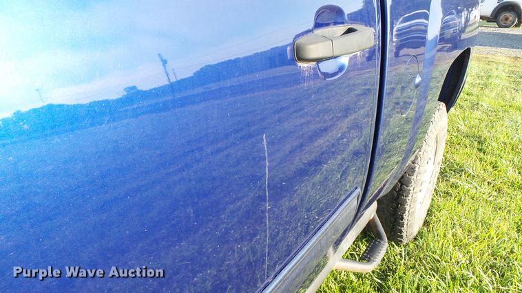 image for item DC5506 2014 Chevrolet Silverado 2500HD Crew Cab pickup truck