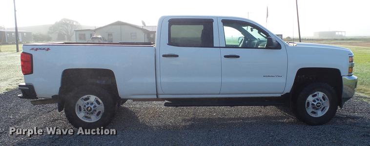image for item DC5507 2015 Chevrolet Silverado 2500HD Crew Cab pickup truck