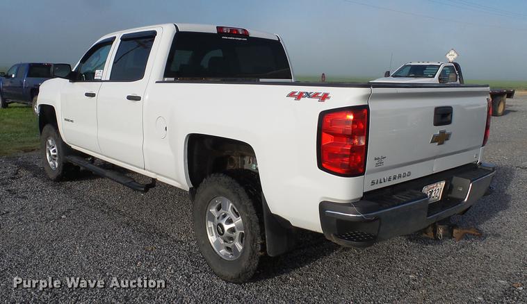 image for item DC5507 2015 Chevrolet Silverado 2500HD Crew Cab pickup truck