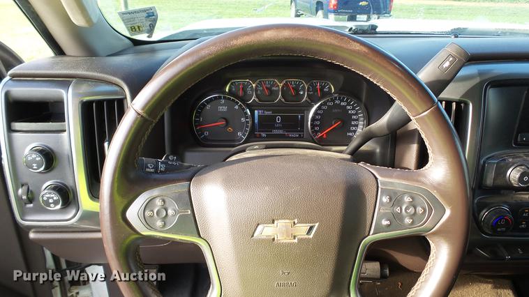 image for item DC5507 2015 Chevrolet Silverado 2500HD Crew Cab pickup truck