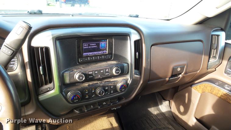 image for item DC5507 2015 Chevrolet Silverado 2500HD Crew Cab pickup truck