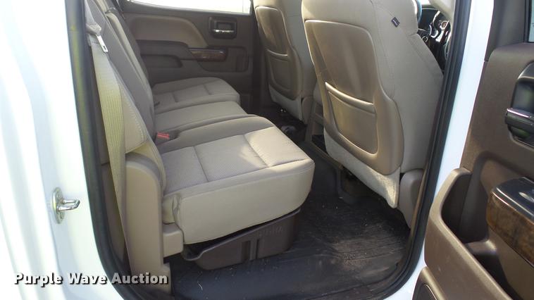 image for item DC5507 2015 Chevrolet Silverado 2500HD Crew Cab pickup truck