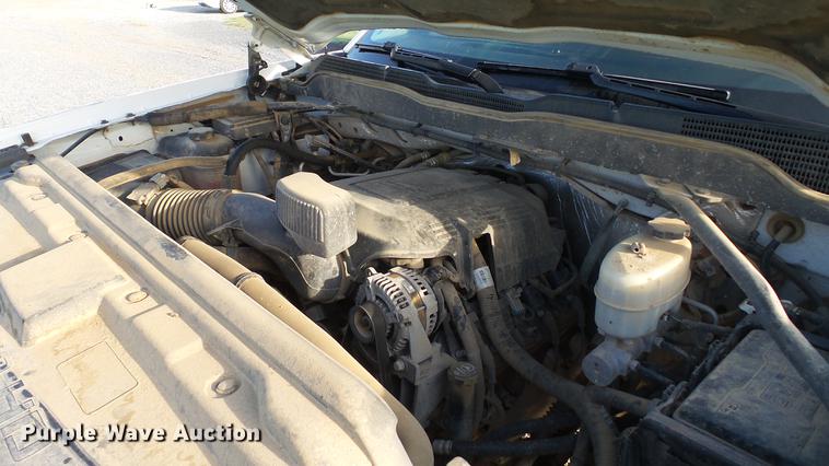 image for item DC5507 2015 Chevrolet Silverado 2500HD Crew Cab pickup truck