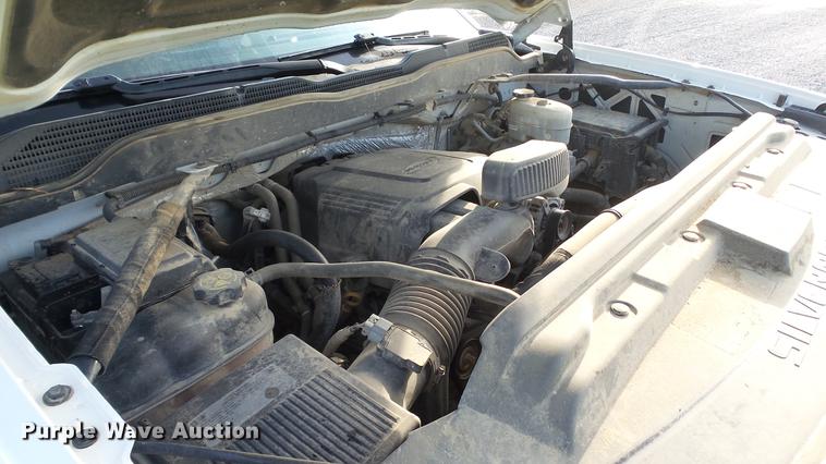 image for item DC5507 2015 Chevrolet Silverado 2500HD Crew Cab pickup truck