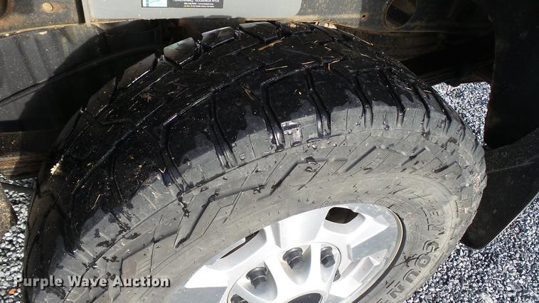 image for item DC5507 2015 Chevrolet Silverado 2500HD Crew Cab pickup truck