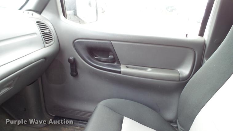 image for item DC5532 2008 Ford Ranger SuperCab pickup truck