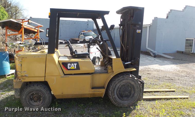 image for item DC5570 Caterpillar GP45K-LP forklift