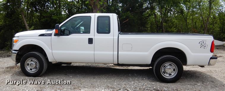 image for item DC5961 2011 Ford F250 Super Duty SuperCab pickup truck