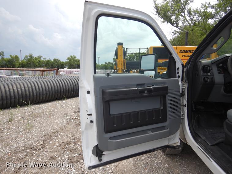 image for item DC5961 2011 Ford F250 Super Duty SuperCab pickup truck