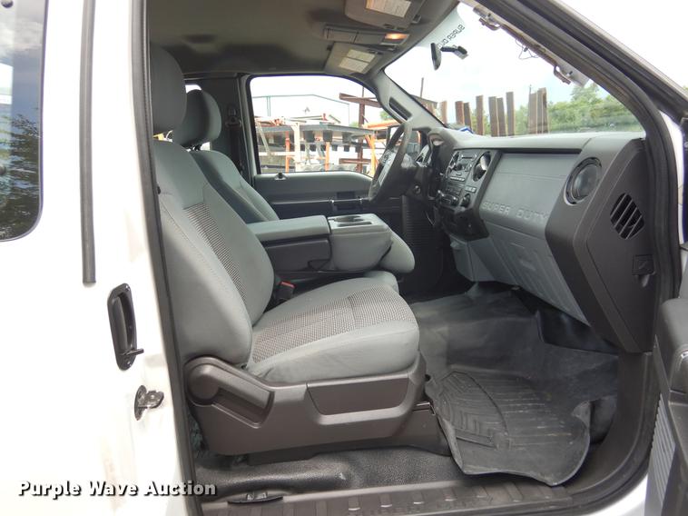 image for item DC5961 2011 Ford F250 Super Duty SuperCab pickup truck