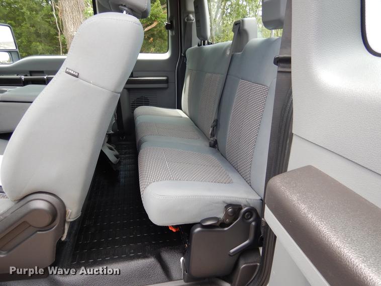 image for item DC5961 2011 Ford F250 Super Duty SuperCab pickup truck