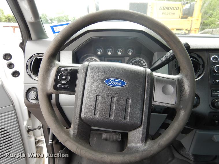 image for item DC5961 2011 Ford F250 Super Duty SuperCab pickup truck