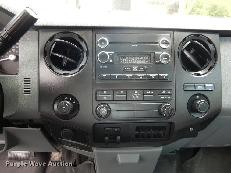 image for item DC5961 2011 Ford F250 Super Duty SuperCab pickup truck