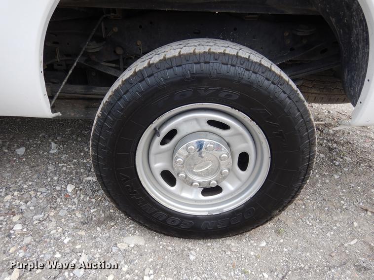 image for item DC5961 2011 Ford F250 Super Duty SuperCab pickup truck