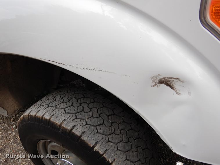 image for item DC5961 2011 Ford F250 Super Duty SuperCab pickup truck