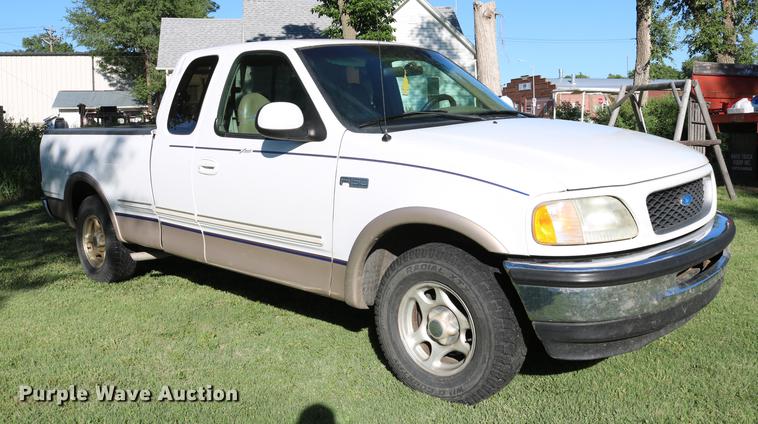 image for item DC7531 1997 Ford F150 Lariat SuperCab pickup truck
