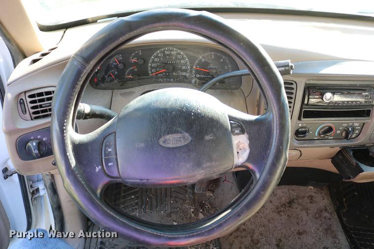 image for item DC7531 1997 Ford F150 Lariat SuperCab pickup truck