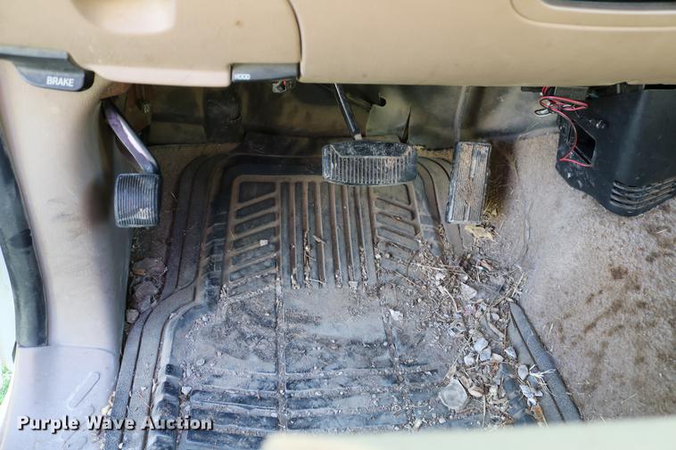 image for item DC7531 1997 Ford F150 Lariat SuperCab pickup truck