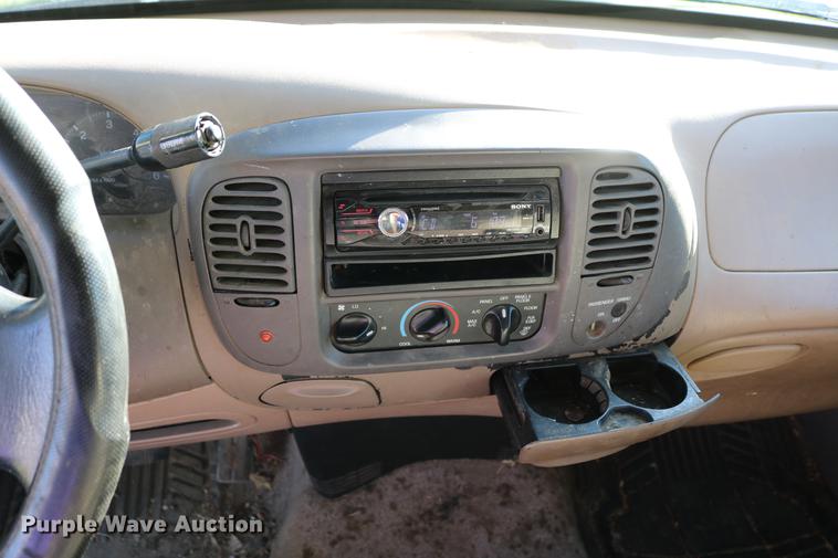 image for item DC7531 1997 Ford F150 Lariat SuperCab pickup truck