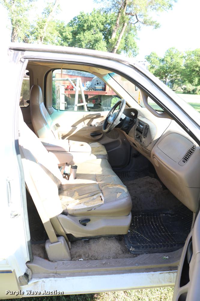 image for item DC7531 1997 Ford F150 Lariat SuperCab pickup truck
