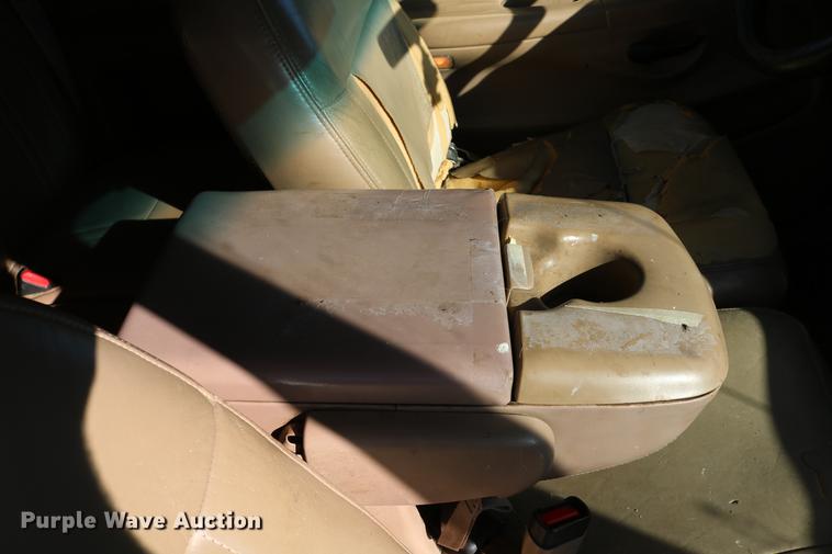 image for item DC7531 1997 Ford F150 Lariat SuperCab pickup truck