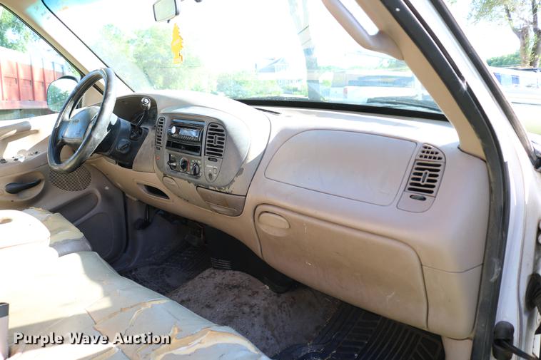 image for item DC7531 1997 Ford F150 Lariat SuperCab pickup truck