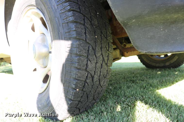 image for item DC7531 1997 Ford F150 Lariat SuperCab pickup truck