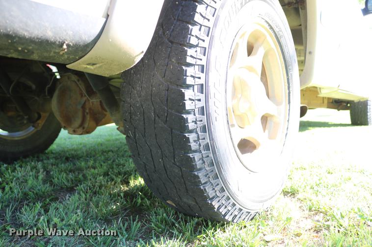 image for item DC7531 1997 Ford F150 Lariat SuperCab pickup truck