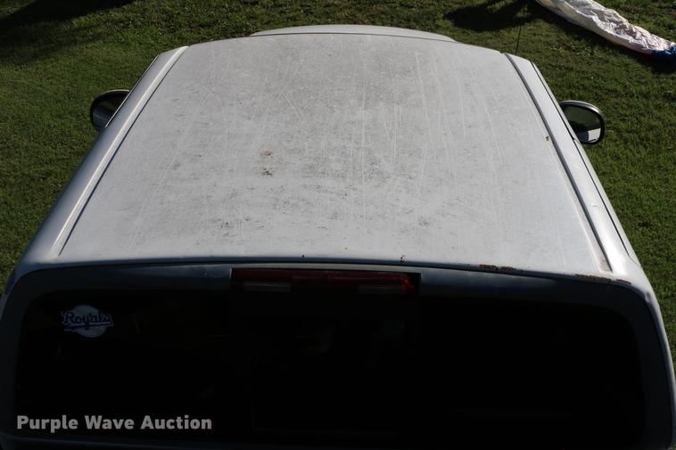 image for item DC7531 1997 Ford F150 Lariat SuperCab pickup truck