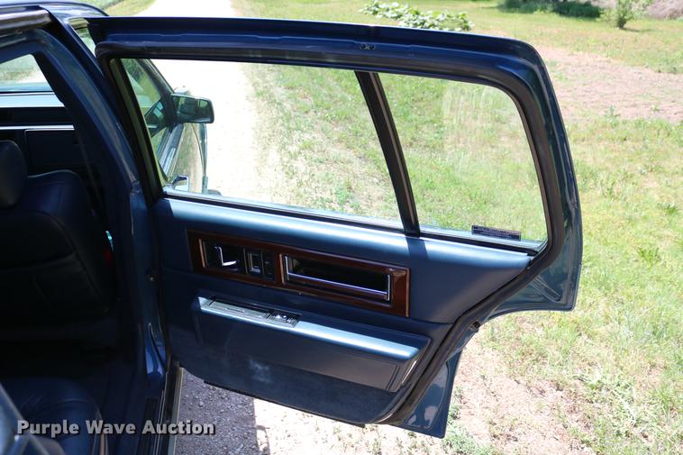 image for item DC7542 1993 Cadillac DeVille Sixty Special