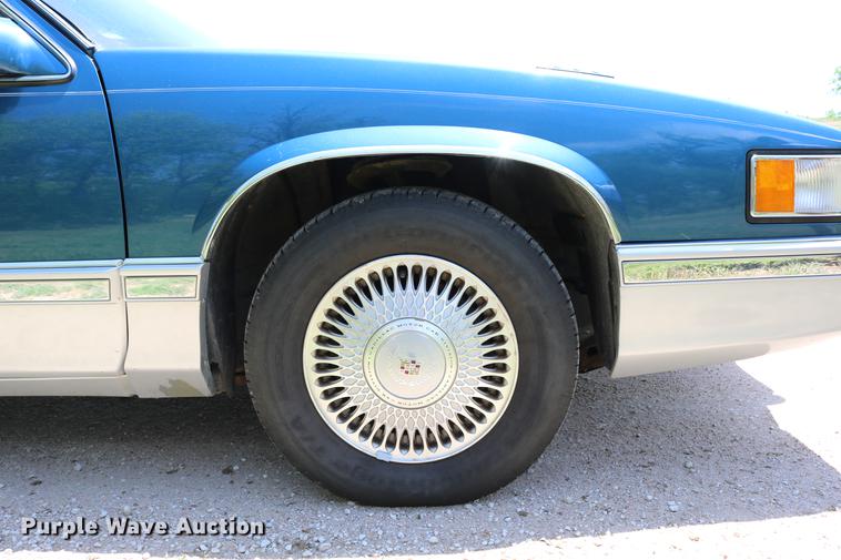 image for item DC7542 1993 Cadillac DeVille Sixty Special