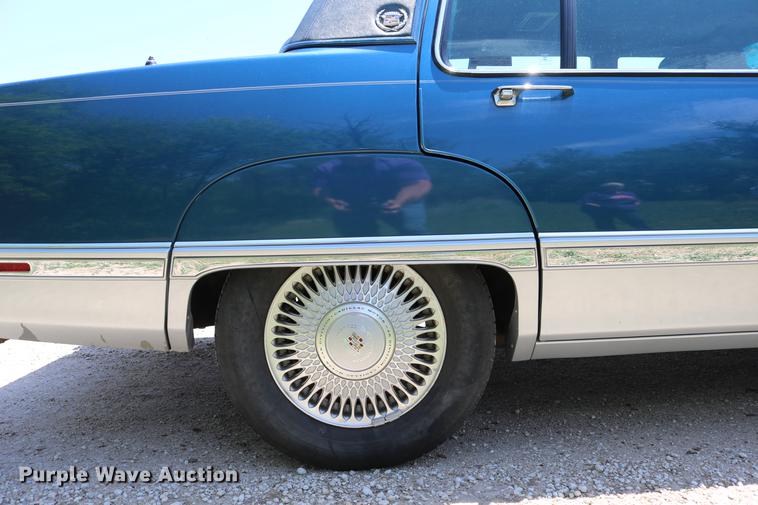 image for item DC7542 1993 Cadillac DeVille Sixty Special