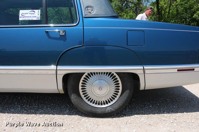 image for item DC7542 1993 Cadillac DeVille Sixty Special
