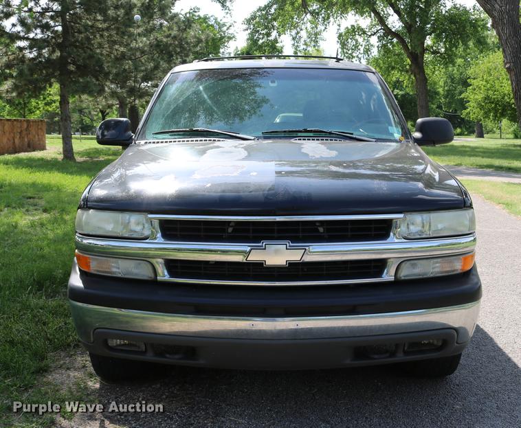 image for item DC7640 2002 Chevrolet Tahoe LT SUV