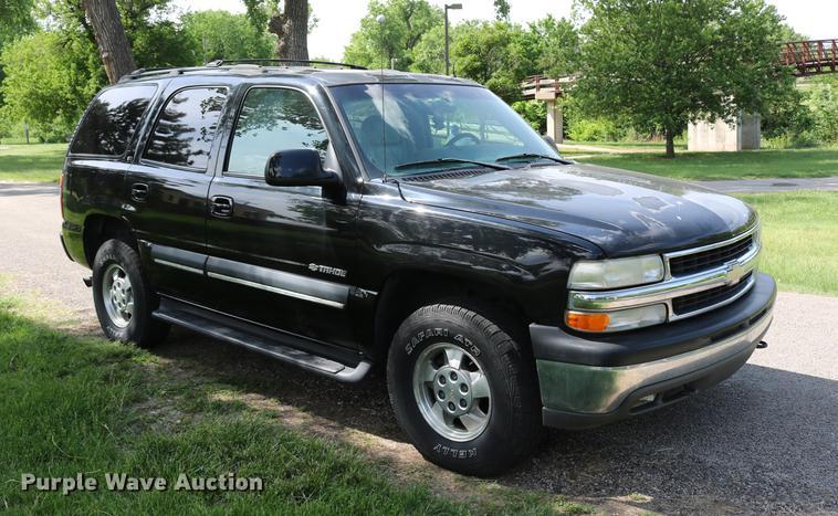 image for item DC7640 2002 Chevrolet Tahoe LT SUV